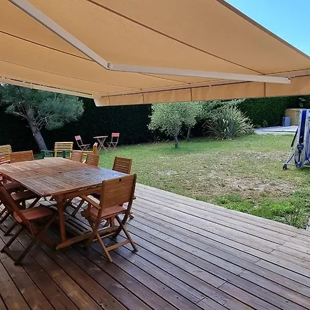 Ares, Mapouchet, Piscine *