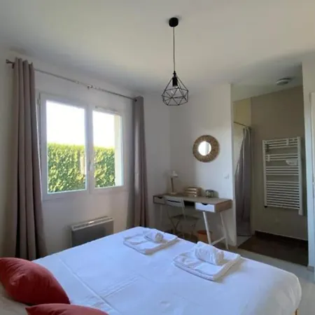 Ares, Mapouchet, Piscine Арес