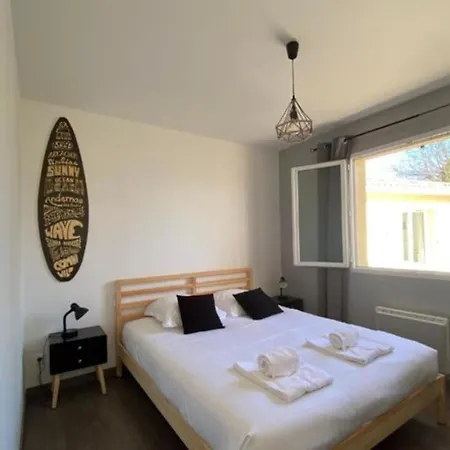 Ares, Mapouchet, Piscine