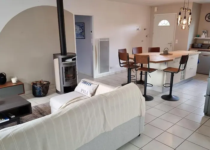 Ferienhaus Ares, Mapouchet, Piscine