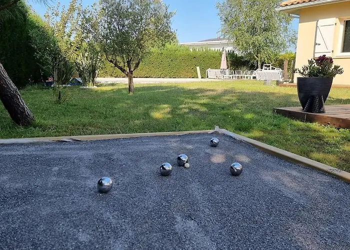 Ares, Mapouchet, Piscine Ferienhaus