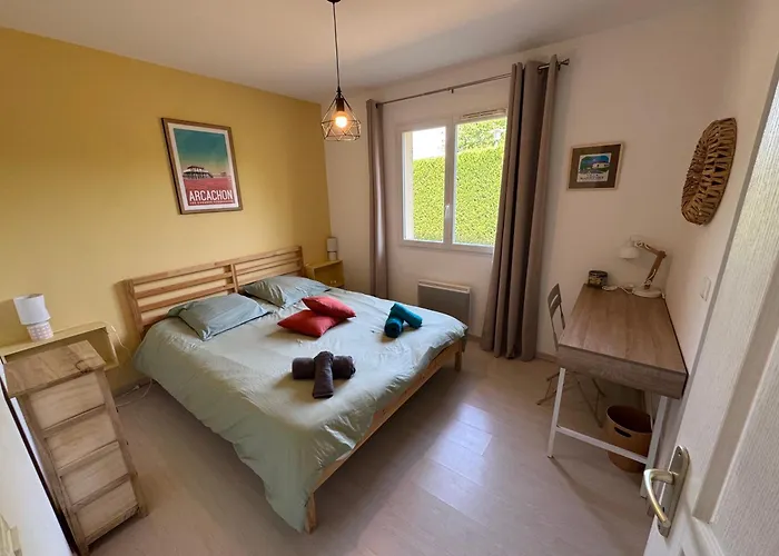 Ferienhaus Ares, Mapouchet, Piscine *