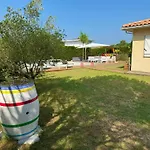 度假居 Ares, Mapouchet, Piscine *