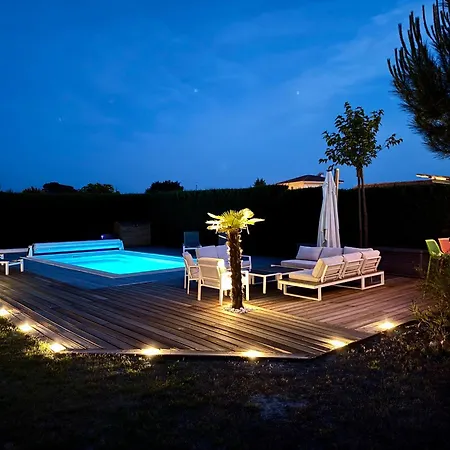 Ares, Mapouchet, Piscine