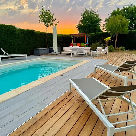 Ares, Mapouchet, Piscine Vakantiehuis Ares