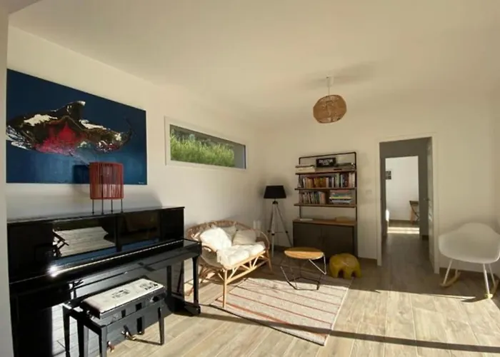 Ares, Mapouchet, Piscine *