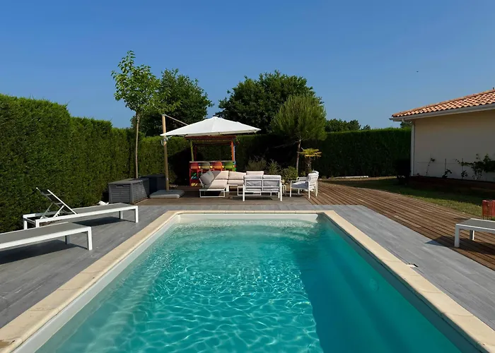 Dom wakacyjny Ares, Mapouchet, Piscine